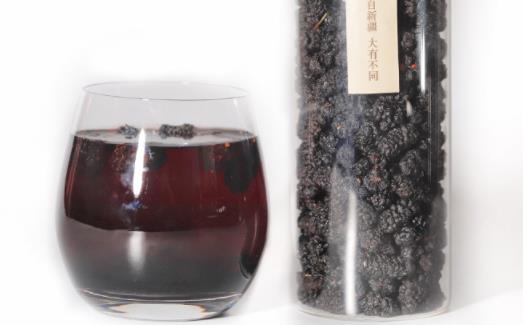 桑葚酒泡了三年了還能喝嗎 桑葚酒一次喝多少為宜