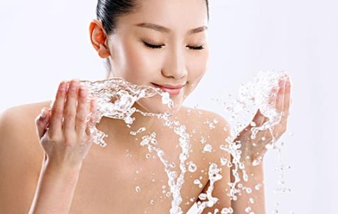 油性皮膚該如何清潔?如何保養皮膚?