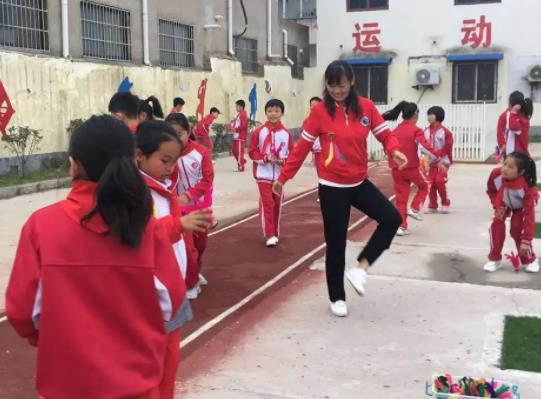 跳完毽子操腰疼正常嗎?毽子操動作一下子喘很快練不動怎么辦