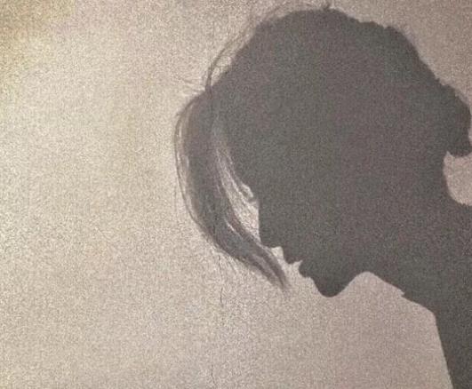 女生朋友圈開放了又不不開放是咋回事?朋友圈設置三天可見的女生怎么撩