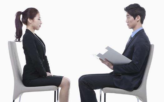 面試時(shí)三方面著手 巧妙回答主考官最后問題