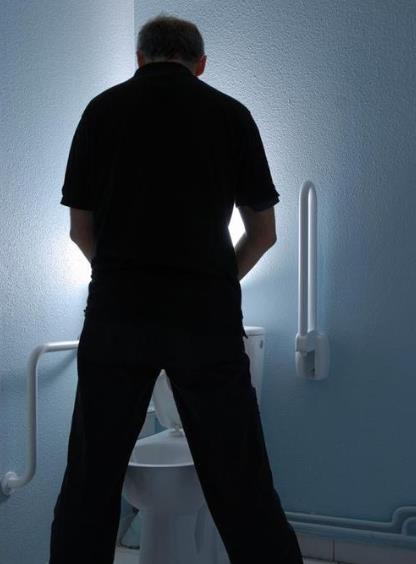 男性尿頻是什么原因?喝水就尿頻是腎虛嗎