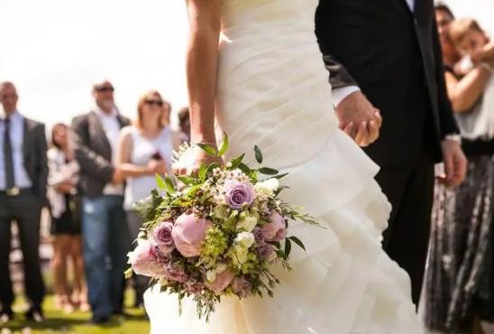 結(jié)婚要用給男方房子買家具嗎?舊房子做婚房可以嗎?