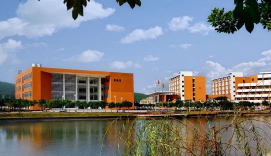 5、華南理工大學廣州學院.jpg