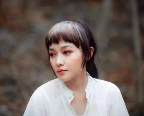 中國最美十大女歌手排行榜,鄧麗君第一,宋祖英第二