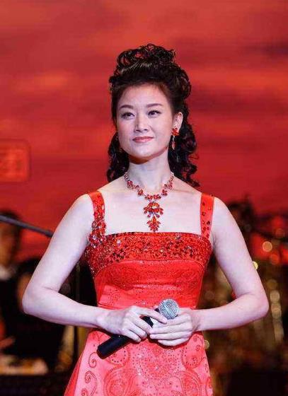 華語樂壇十大最佳女歌手排名,梅艷芳已成經(jīng)典,難以忘懷