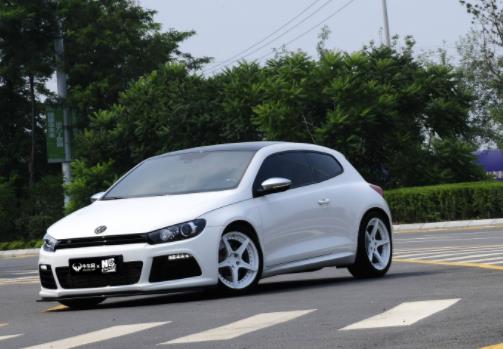 十大轎跑車排行榜,奔馳CLS擁有高端內(nèi)飾,寶馬M4是敞篷轎跑