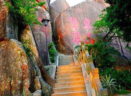 萬寧十大旅游景點排名,加井島生態(tài)原始,石梅灣山形秀美
