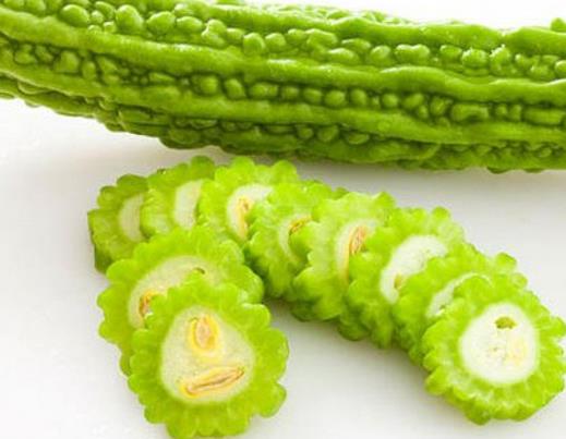 十大降血糖食物排行榜,苦瓜調(diào)節(jié)血糖,燕麥利于排便