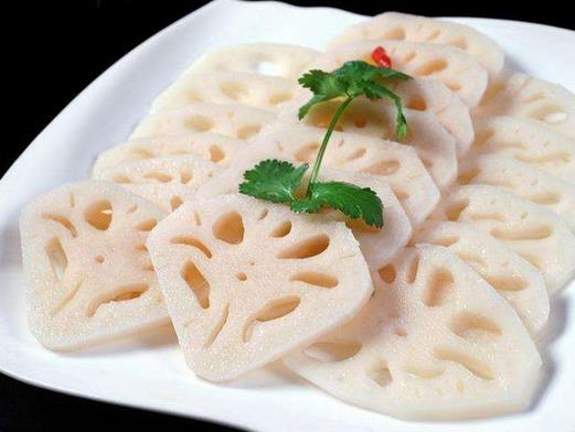 十大補血食物排行榜,當歸氣味甘甜,烏骨雞可溫中益氣