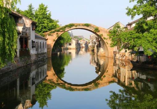 國內十大旅游城市排行榜,伊犁很夢幻、長白山是滿族發祥地