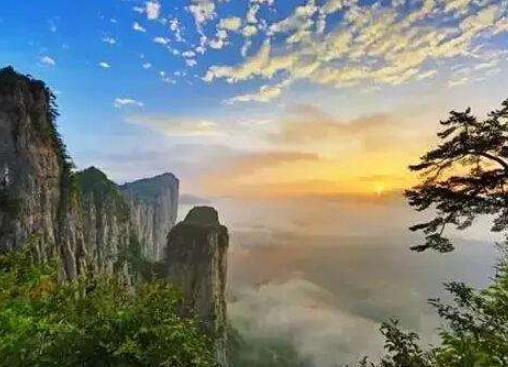國內十大旅游城市排行榜,伊犁很夢幻、長白山是滿族發祥地