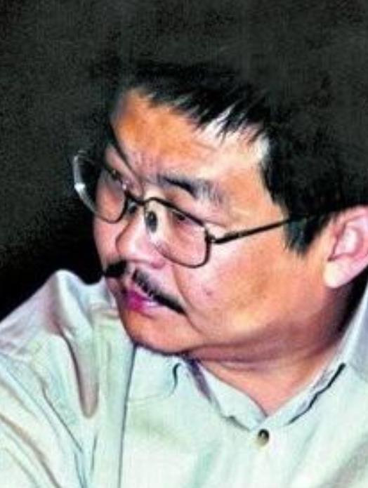 中國十大進監(jiān)獄的富豪,褚時健是中國橙王、周正毅曾是上海首富