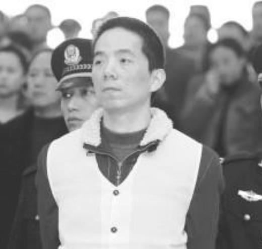 中國十大進監(jiān)獄的富豪,褚時健是中國橙王、周正毅曾是上海首富