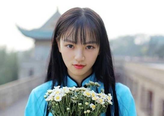 中國(guó)最美十大90后校花排行榜,迪麗熱巴、古力娜扎美得有特色
