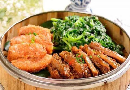 十大武漢特色菜排名,清蒸武昌魚營養(yǎng)價(jià)值高、紅蒜薹炒臘肉非常香