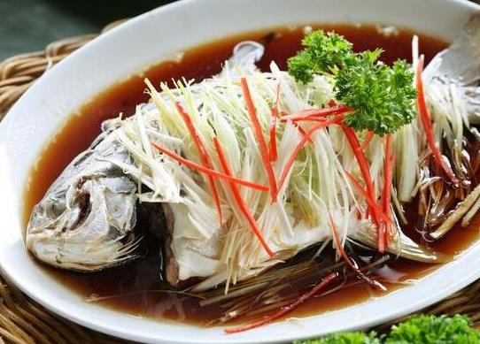 十大武漢特色菜排名,清蒸武昌魚營養(yǎng)價(jià)值高、紅蒜薹炒臘肉非常香