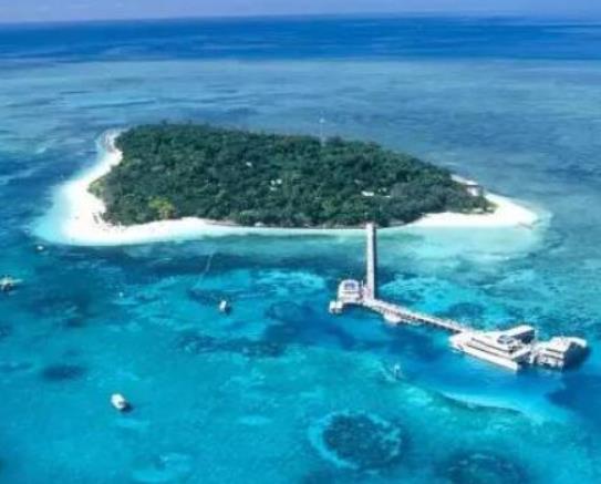 世界十大潛水圣地排名,大藍洞是世界第四深水下石灰石坑洞穴