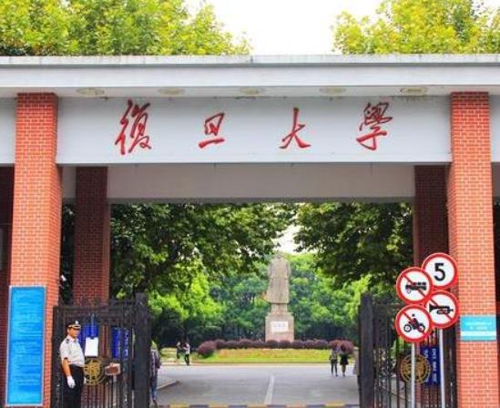 中國十大名校排行榜,清華大學(xué)師資力量強(qiáng)、北京大學(xué)含金量極高