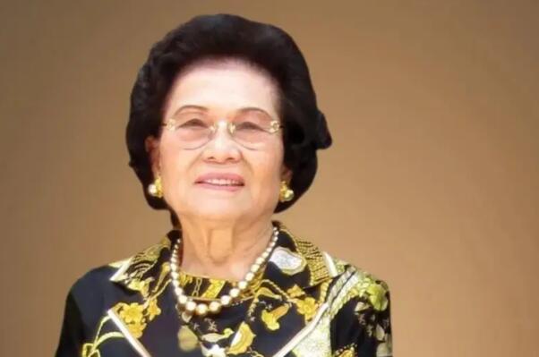2022年中國香港十大富豪福布斯排行榜,李嘉誠登頂香港首富 2022年中國香港十大富豪福布斯排行榜,李嘉誠登頂香港首富