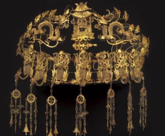 中國八大古代發(fā)飾品類,發(fā)笄用于裝飾發(fā)耳、簪是由笄發(fā)展而來