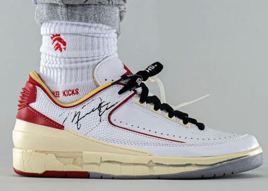 耐克十大最貴的鞋排名,閃電倒鉤Air Jordan 1 High價(jià)格在20-21萬左右