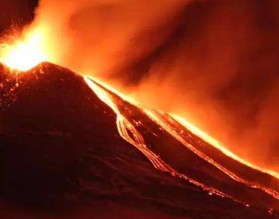 意大利西西里大區十大旅游景點排行榜 伊奧利亞群島是火山源