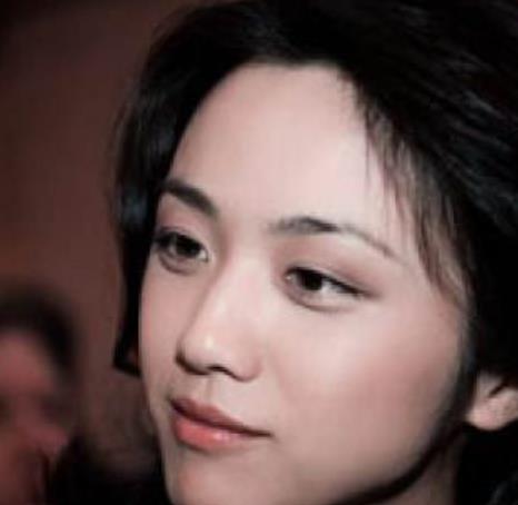 中國(guó)當(dāng)紅女星美女排行 唐嫣標(biāo)致甜美的心形面孔
