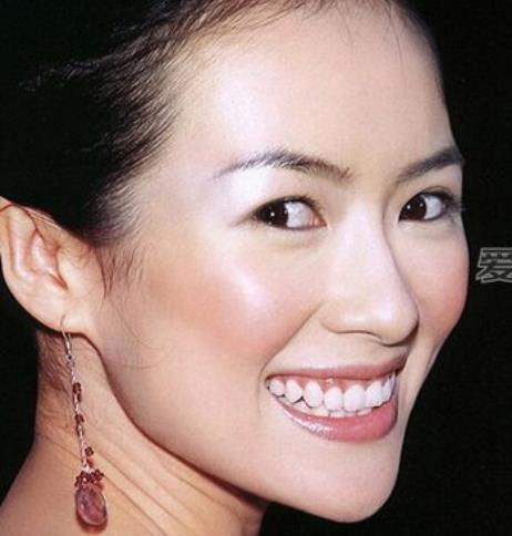 娛樂圈身陷“詐捐門”十大明星排行 楊冪陷入沸沸揚揚的楊冪詐捐門事件