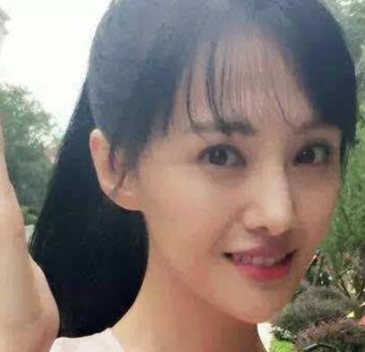 圈內(nèi)皮膚最好的十大女星排行 迪麗熱巴素顏登節(jié)目毫無壓力