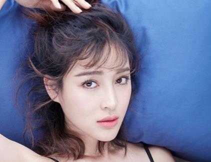 娛樂圈同時(shí)擁有美貌美腿的10大女星排行 鄭爽有著清純和漂亮的外表