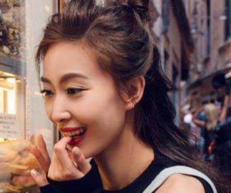 娛樂圈同時(shí)擁有美貌美腿的10大女星排行 鄭爽有著清純和漂亮的外表