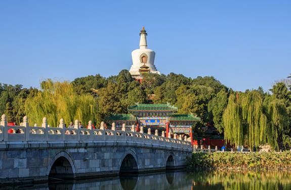 國內適合4月份出游的十大景點排行 黑龍江五大連池是國家AAAAA級旅游景區