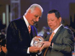 香港富豪排名 李嘉誠號(hào)稱能買下整個(gè)英國