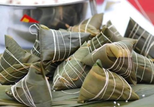 高壓鍋煮粽子用大火還是小火?電高壓鍋煮粽子應(yīng)該調(diào)到什么功能上 高壓鍋煮粽子用大火還是小火?電高壓鍋煮粽子應(yīng)該調(diào)到什么功能上