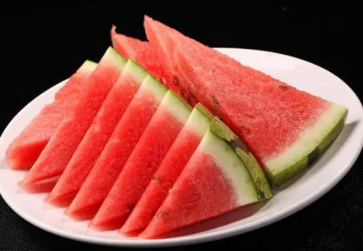 西瓜打開放冰箱2天還能吃嗎?吃冰西瓜有什么副作用 西瓜打開放冰箱2天還能吃嗎?吃冰西瓜有什么副作用