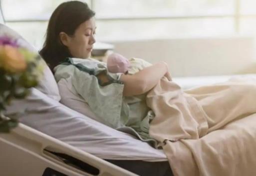 為什么坐月子都煩婆婆?老一輩說坐月子不能吃青菜是真的嗎 為什么坐月子都煩婆婆?老一輩說坐月子不能吃青菜是真的嗎
