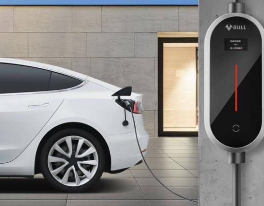 新能源汽車什么時候充電比較好?新能源汽車首次充電一定放完電嗎 新能源汽車什么時候充電比較好?新能源汽車首次充電一定放完電嗎