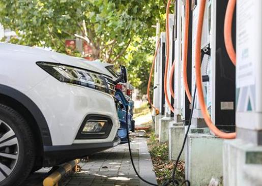新能源汽車第一次充電要充滿嗎?新能源充電晚上10點以后可以充嗎 新能源汽車第一次充電要充滿嗎?新能源充電晚上10點以后可以充嗎