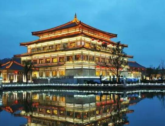 適合學(xué)生窮游的十個(gè)地方,北京很多景點(diǎn)有半價(jià)、成都城市魅力高 適合學(xué)生窮游的十個(gè)地方,北京很多景點(diǎn)有半價(jià)、成都城市魅力高