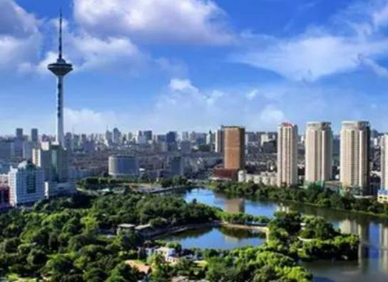 適合學(xué)生窮游的十個(gè)地方,北京很多景點(diǎn)有半價(jià)、成都城市魅力高 適合學(xué)生窮游的十個(gè)地方,北京很多景點(diǎn)有半價(jià)、成都城市魅力高