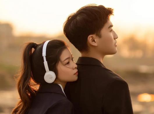 為什么過于主動的女人得不到男人的珍惜?男生喜歡女生會有什么暗示 為什么過于主動的女人得不到男人的珍惜?男生喜歡女生會有什么暗示