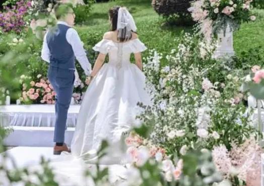 異地一千多里結婚接親車隊怎么弄?嫁異地在娘家辦婚禮流程 異地一千多里結婚接親車隊怎么弄?嫁異地在娘家辦婚禮流程