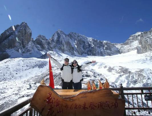 爬完玉龍雪山后呼吸困難怎么回事?爬完玉龍雪山發燒正常嗎 爬完玉龍雪山后呼吸困難怎么回事?爬完玉龍雪山發燒正常嗎