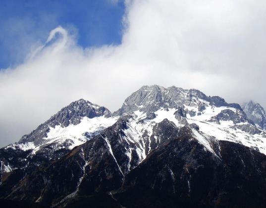 爬玉龍雪山一瓶氧氣夠嗎?爬玉龍雪山會(huì)高反嗎 爬玉龍雪山一瓶氧氣夠嗎?爬玉龍雪山會(huì)高反嗎