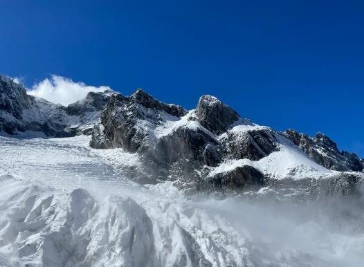玉龍雪山索道門票可以現(xiàn)場購買嗎?爬玉龍雪山需要多久 玉龍雪山索道門票可以現(xiàn)場購買嗎?爬玉龍雪山需要多久