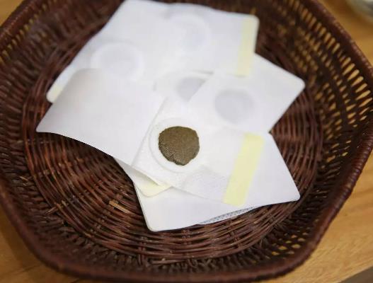 三伏貼是去醫(yī)院還是推拿店好?三伏貼去醫(yī)院貼還是中醫(yī)館貼好 三伏貼是去醫(yī)院還是推拿店好?三伏貼去醫(yī)院貼還是中醫(yī)館貼好