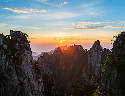 2023年9月份黃山風景區冷嗎?2023年9月份黃山旅游人多嗎 2023年9月份黃山風景區冷嗎?2023年9月份黃山旅游人多嗎