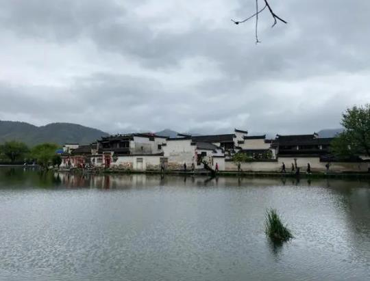 9月份去安徽都要準(zhǔn)備些什么?安徽到什么事時候天氣開始不熱 9月份去安徽都要準(zhǔn)備些什么?安徽到什么事時候天氣開始不熱