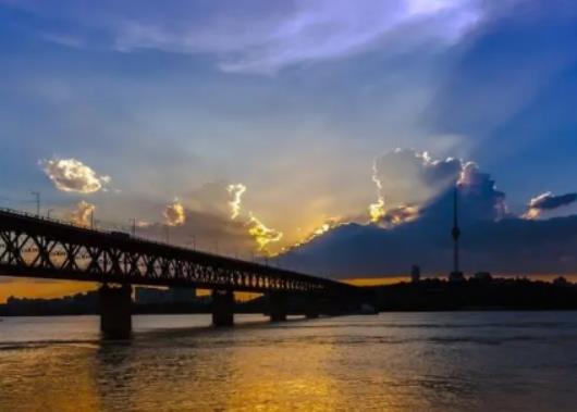 2023年武漢什么時候天氣轉(zhuǎn)涼?武漢9月份還有沒有高溫天氣 2023年武漢什么時候天氣轉(zhuǎn)涼?武漢9月份還有沒有高溫天氣